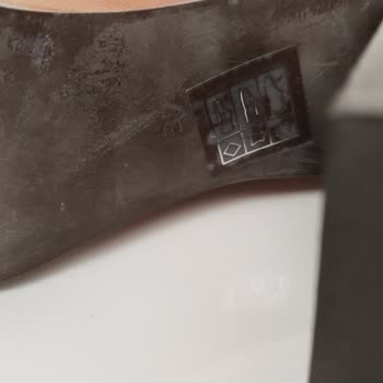 Adil Işık Group Yanlış Ve Kirli Çizme Gönderimi, Garantili Değişim Talebi