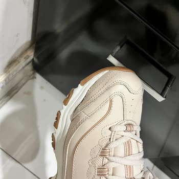 Skechers D’lites Modelinde Yan Açılma Ve Su Geçirme Problemi