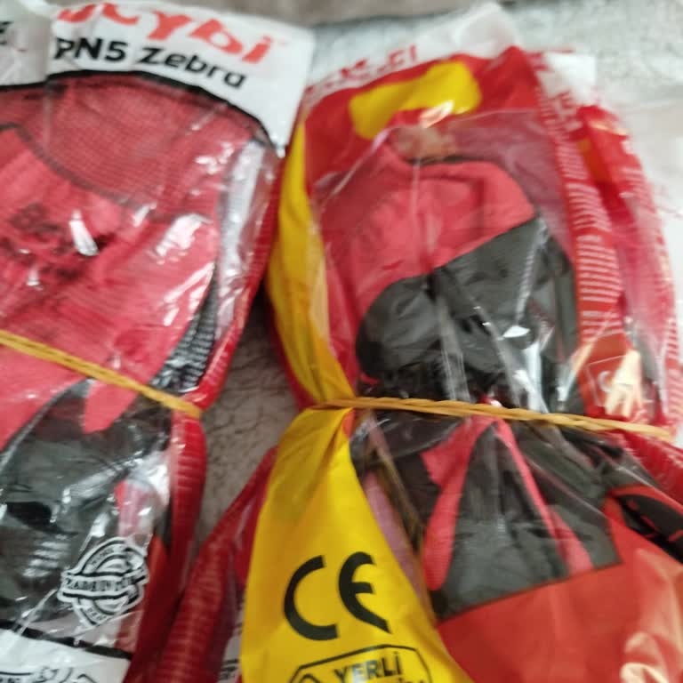 Beta Ticaret Eksik Ve Kalitesiz Eldiven Gönderildi, Satıcı Engelledi Ve İade Yapmadı!