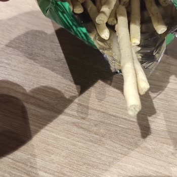 Baharat Eksikliği Ve Bayat Doku: Ülker Krispi Krakerde Kalite Sorunu