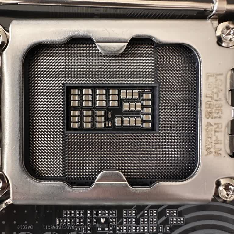 Vatan Bilgisayar’da Ayıplı Anakart Ve Uzun Servis Süreci Akademik Mağduriyete Yol Açtı