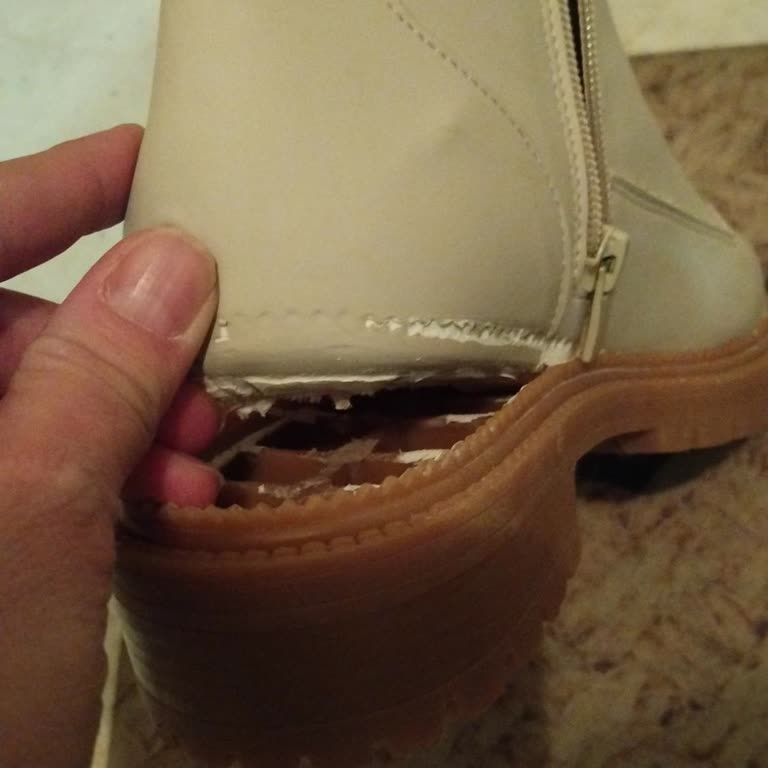 Derimod Botunun Tabanı Bir Günde Düşerek Değişim Talebi