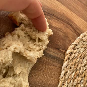 File Market Baget Ekmeğinde Saç Görüldü