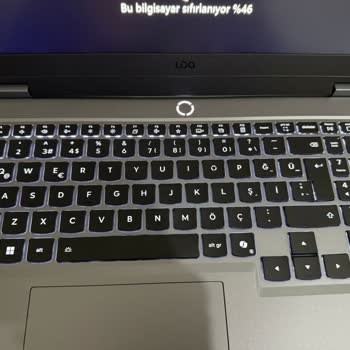 Medi Mark Mağazasında Servis Kaydı Sorunu Ve Laptop Aşırı Isınma İle Klavye Aydınlatması Problemi Nedeniyle İade Talebinin Reddedilmesi