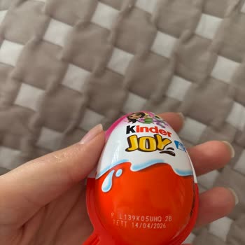 Kinder Sürpriz Çikolatasında Küf Lekesi Ve Kötü Koku Şikayeti