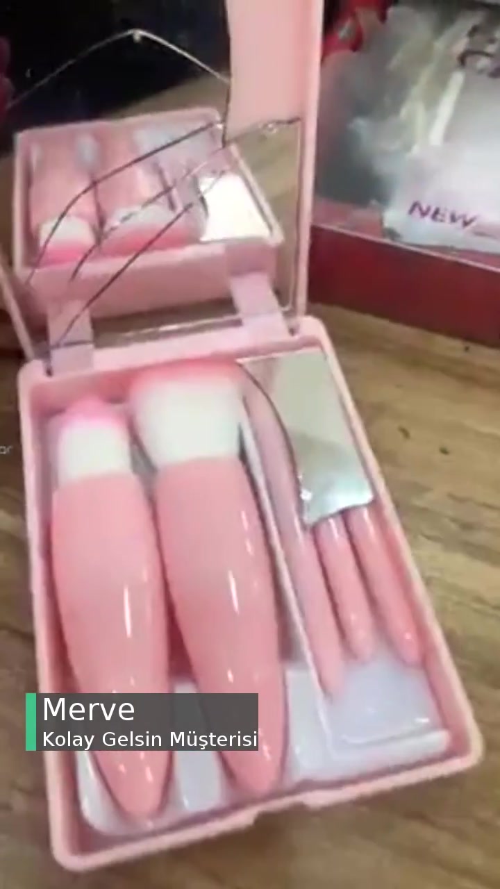 Kolay Gelsin Aynam Kırık Geldi! videonun kapak resmi