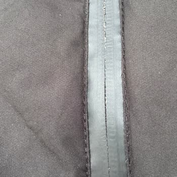 Montun Fermuarı Bozuldu Ve Müşteri Hizmetine Ulaşılamıyor