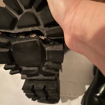 Alt Tabanı Ayrılan Botlarda Üreticinin Sorumluluk Reddi