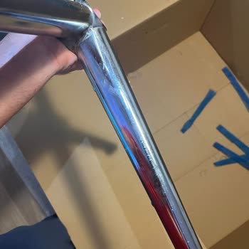 Renk Uyuşmazlığı Ve Hasarlı Ayaklı Koltuk İçin Satıcı Değişim Reddetti