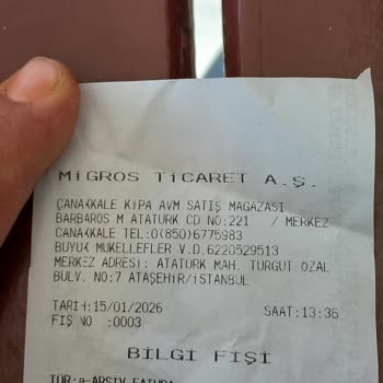 Kipa AVM'den Aldığım Powerbank'in Şarj Kablosu Ezik Çıktı Değişim Talebim Reddedildi