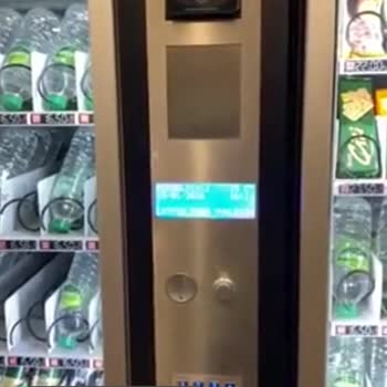 Macgal Otomat Para Çekti Ama Ürünü Vermedi!
