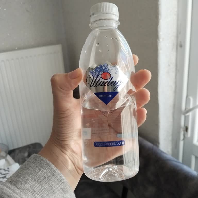 Uludağ 500ml Su Şişesi Çeşme Suyu Gibi Tadıyla İçilemez