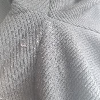 Polo Takımında İlk Kullanımda Tüylenme Ve Yetersiz Müşteri Desteği