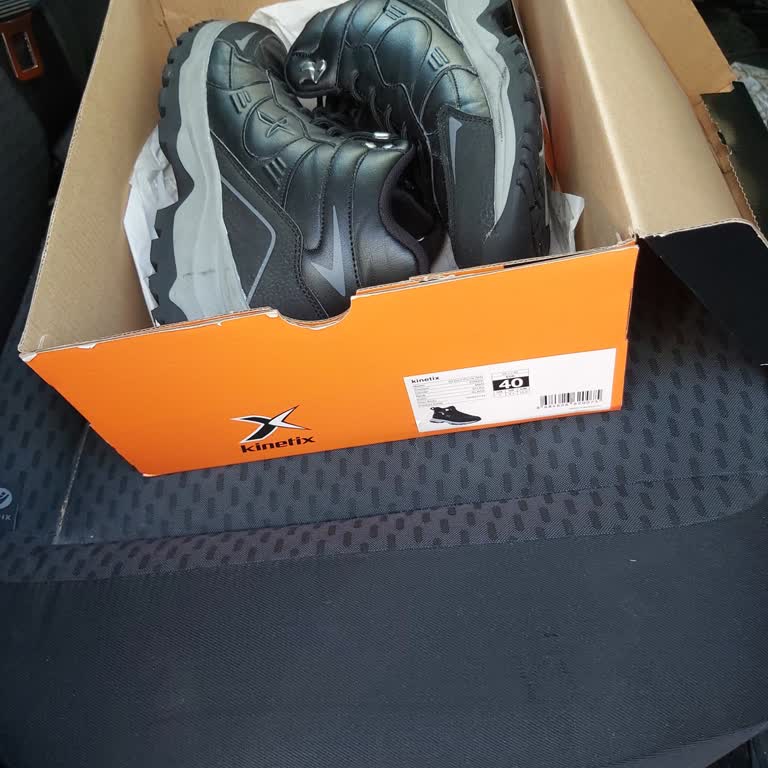 Su Geçiren Çocuk Ayakkabısının Kısa Sürede Bozulması Ve İade Talebi