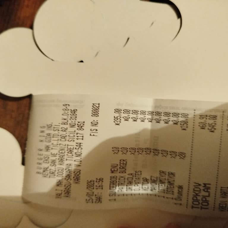 Karasu Burger King’de Çocuk Menüsü Oyuncağı Ücretli