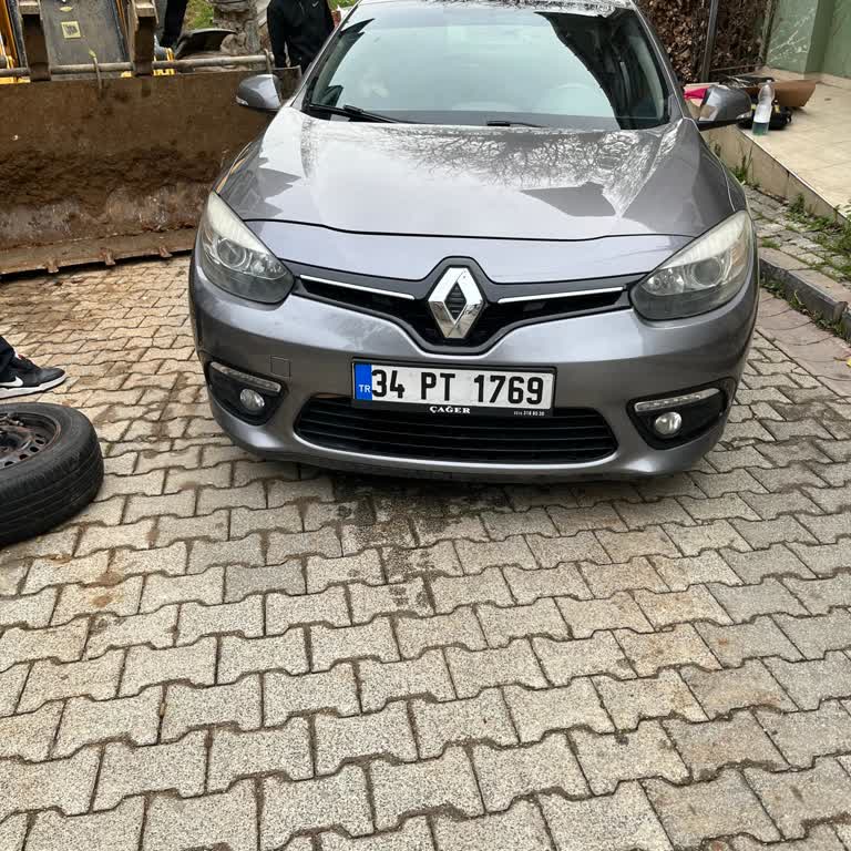 Ön Cam Hasarı Onayı İçin Uzun Bekleyiş Ve Serviste Araç Kalma