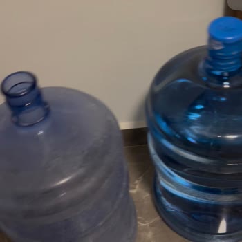 Erikli Su’nun Saygısız Davranışı Ve Kirli Damacana Bırakması