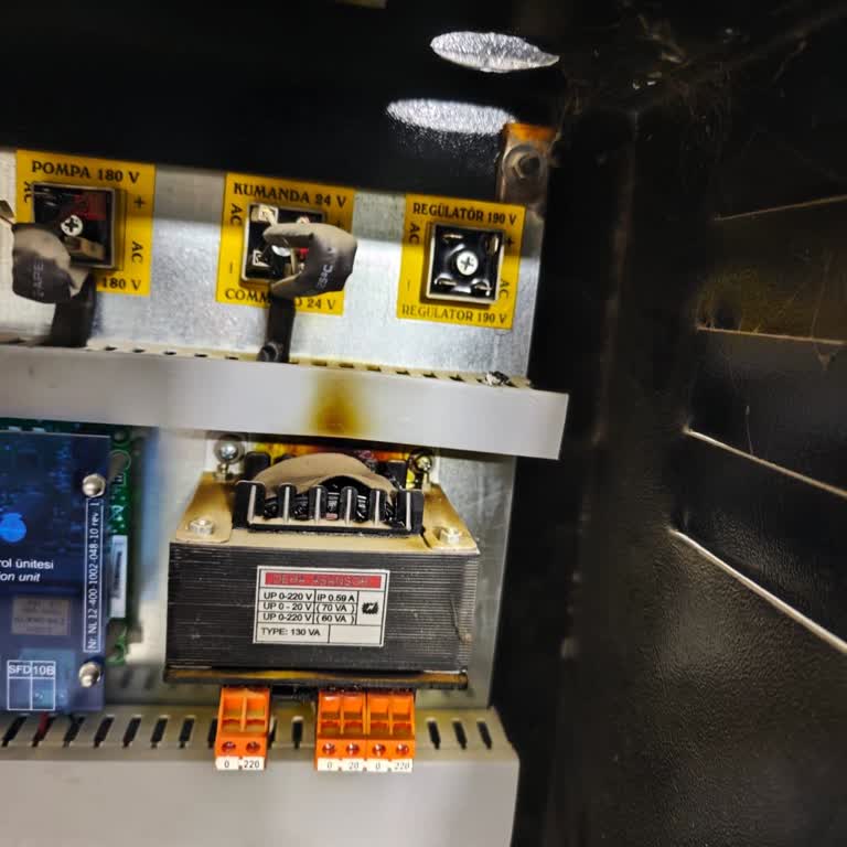 Hamile Eşimin Ve Yaşlıların Güvenliği İçin Asansör Arızası Çözülmedi