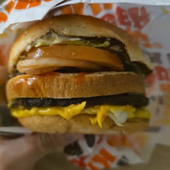 Burger King Avcılar Şubesinde Kalitesiz Ve Eksik Sipariş, Ücretsiz Yeniden Gönderim Talebi