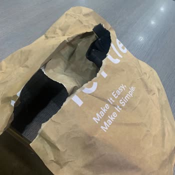 Lefties’te Tek Ayak Gelen Bot Siparişi Ve İade Talebi