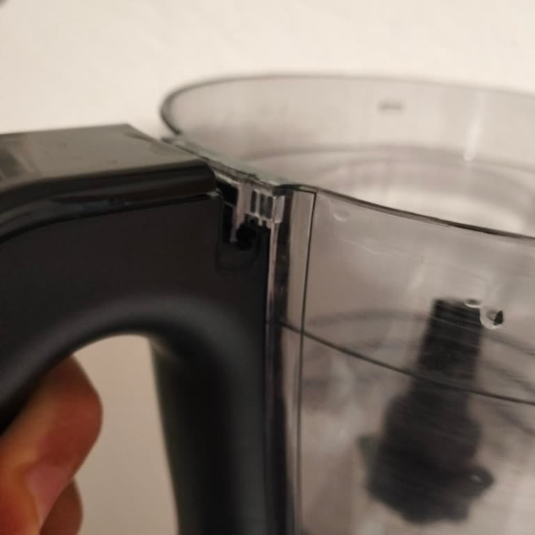 Garanti Kapsamındaki Kırık Kulp Robot Tamir Edilmemiş, Yenisi İsteniyor