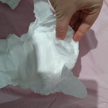 Pamukları Dökülen Bozuk Bebek Bezi İçin İade Talebi