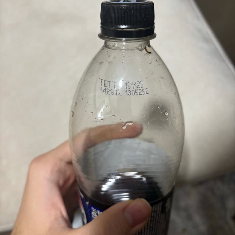 Satışta Tarihi Geçmiş Pepsi Şişeleri Ve İade Talebi