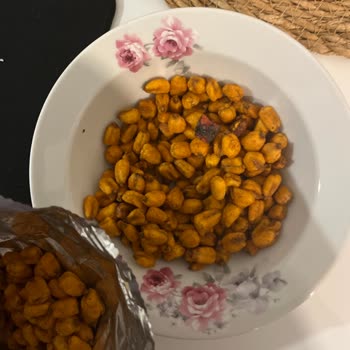 A101 Şubesinde Çerezya Soslu Mısırda Sert Plastik Parça Ve Sağlık Riski