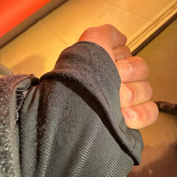 Avva Giyim Garanti Dışında Çıtçıt Kırılması Ve Mont Değişimi Talebi