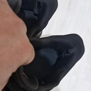 Reebok Ayakkabısında İç Astar Yırtılması Ve Mağazanın Kullanıcı Hatası Değerlendirmesi