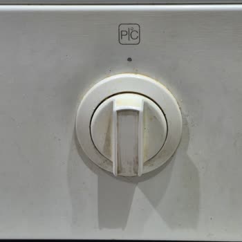 Arçelik Fırın Kontrol Paneli Yazılarının Silinmesi Yangın Riski Oluşturuyor