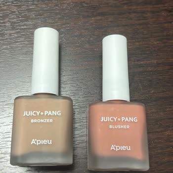 Allık Ve Bronzer Kullanımından Sonra Şiddetli Sivilce Belirdi