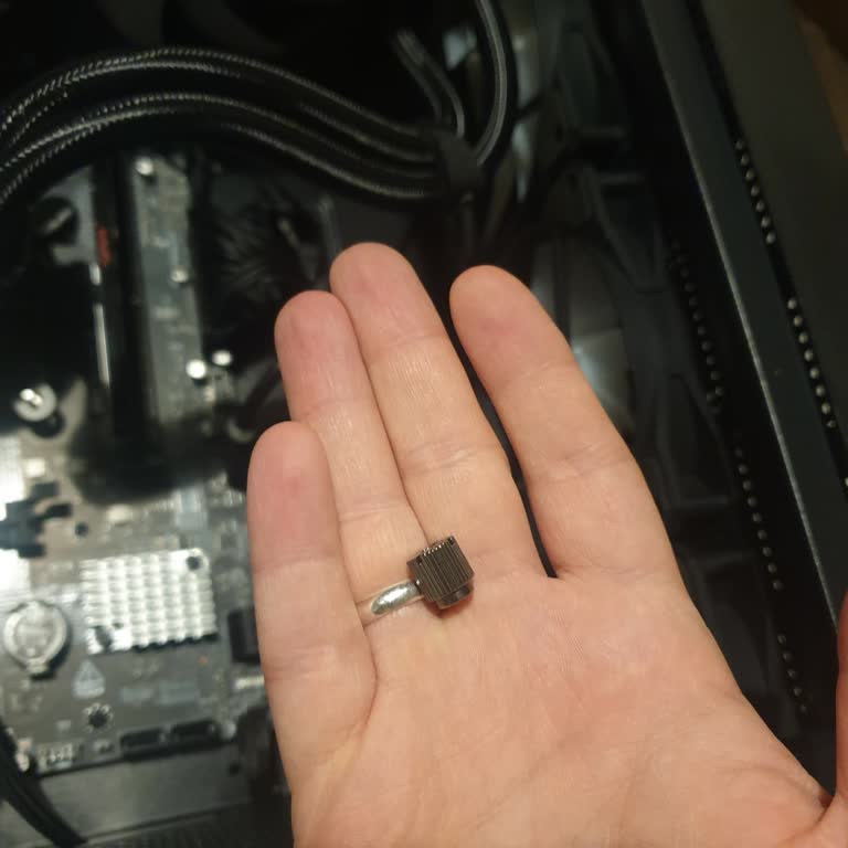 Sinerji Bilgisayar Ürün Bana Açıkça Hatalı Ve Hasarlı Şekilde Ulaştı