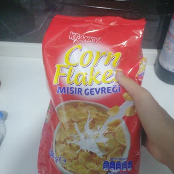 Kranky Corn Flakes’te Yanmış Ve Küçük Taneler Sorunu İade Talebi