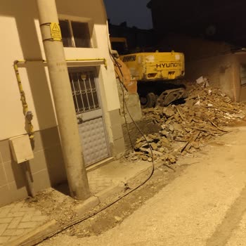 TTNET İnternet Kablosu Yıkım Sonrası Kopması Ve Uzun Süreli Arıza Çözümü Bekleniyor