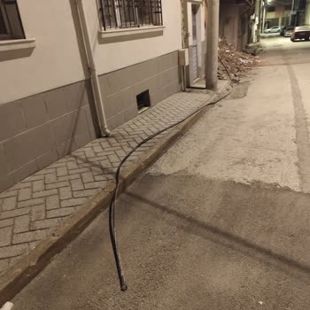 TTNET İnternet Kablosu Yıkım Sonrası Kopması Ve Uzun Süreli Arıza Çözümü Bekleniyor