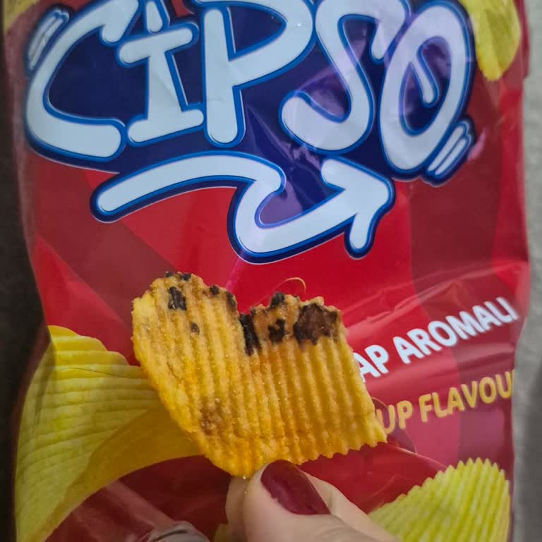 Cipso Tırtıklı Ketçaplı Cips İçinde Yanık Parçalar Sağlık Riski