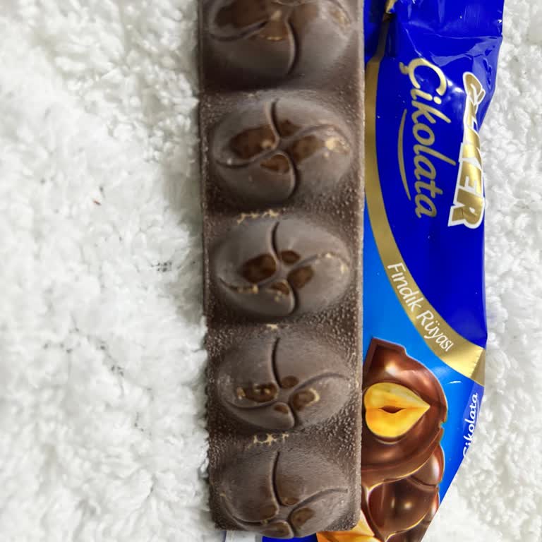 Süresi Geçmiş Ülker Çikolata Fındık Rüyası Satışı