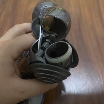 Dyson V11 Advanced Süpürge Başlığının Garanti Süresi İçinde Kırılması Ve Ücretsiz Değişim Talebi