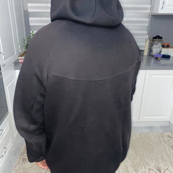 Nike Montunda Kısa Sürede Renk Solması Ve Haksız Kullanıcı Suçlaması