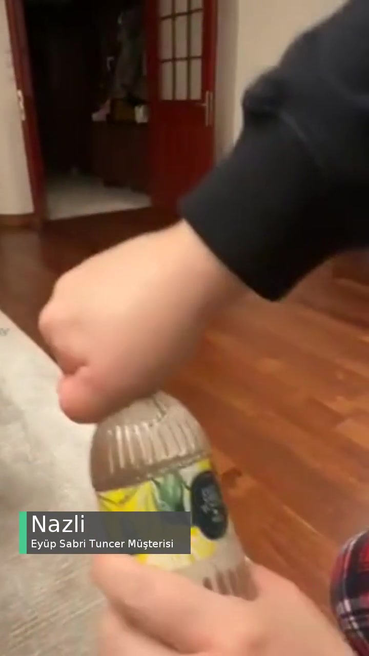 Eyüp Sabri Tuncer Kolonya Şişesi Açılmıyor! videonun kapak resmi