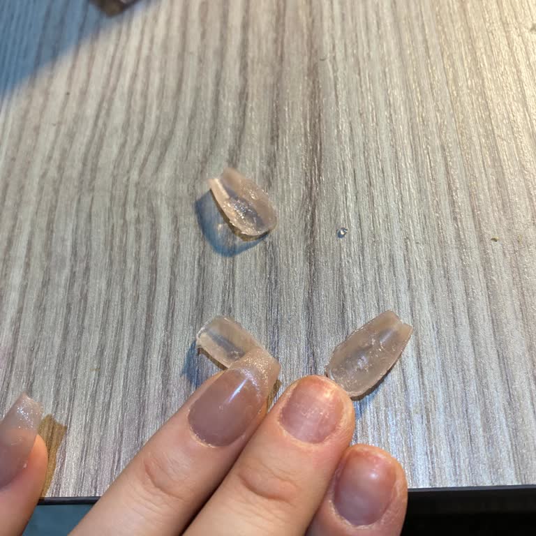 Takmatakma Dayanıksız Tırnak Setleri Beklentileri Karşılamıyor