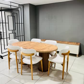 Yanlış Sandalyeler Gönderildi, Mağaza Yardımcı Olmadı