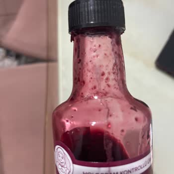 Zühre Ana Karadut Özünde Tortu Ve Beklenmeyen Kıvam: Kalite Endişesi