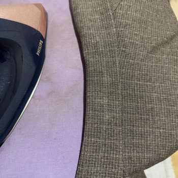 Philips Psg 9050/20 Model Ütüde Koyu Kıyafetlerde Parlatma Sorunu Ve Değişim Talebi