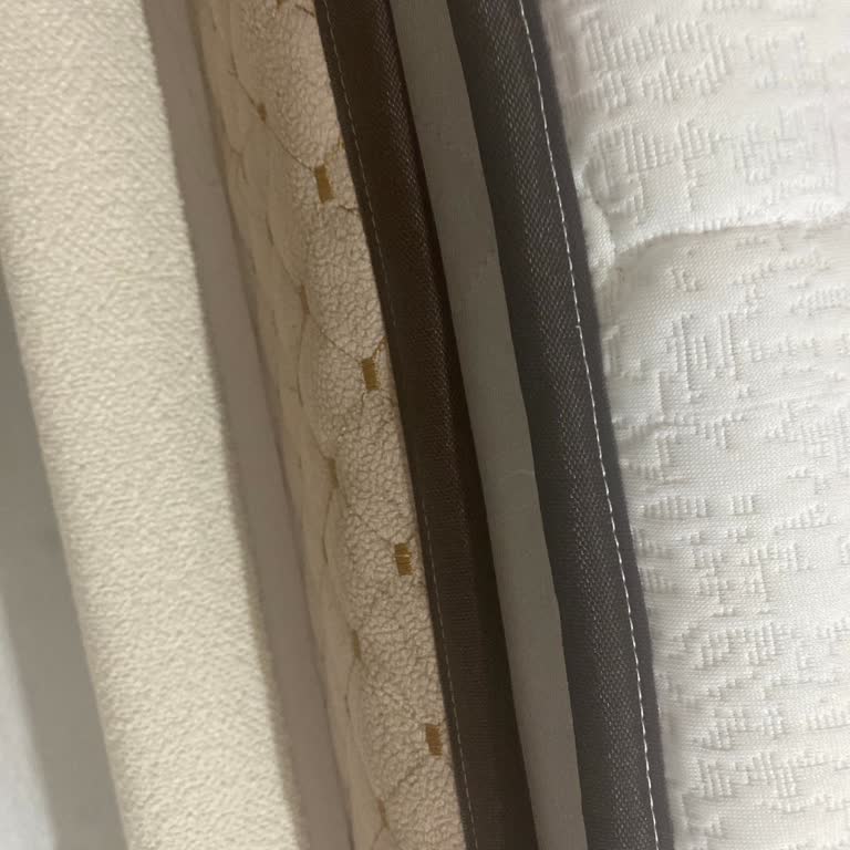 Yatak Çöktü, Sırt Ağrısı Ve Çözüm Bekliyorum