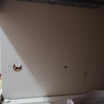 Üretim Ve Montaj Hatası Nedeniyle Çekmece Düşmesi Ve 2000 TL Servis Ücreti Talebi