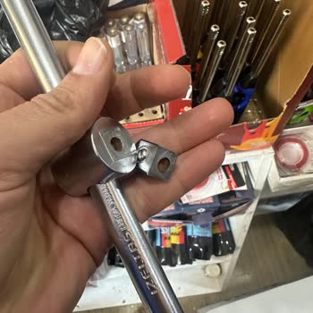 İzeltaş Tek Kol Kısa Sürede Kırıldı, Değişim Talebim Reddedildi