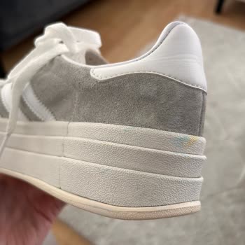 Ayakkabılarım Lekeli Ve Tamir Edilmemiş Şekilde Geri Geldi, İade Talebim Cevapsız Kaldı