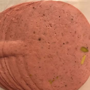 Polonez Salamda Siyah Noktalar Ürün Bozulması Şikayeti